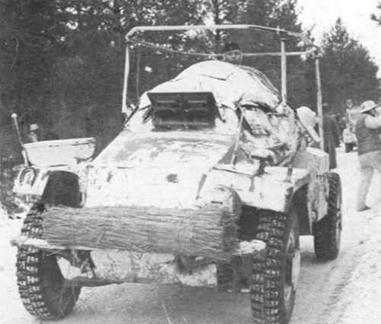  Sd.Kfz. 261 Kleine Panzerfunkwagen 